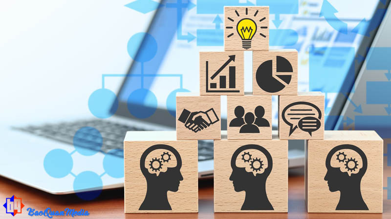 Những người viết content cạnh tranh liên tục để tăng thứ hạng từ khóa