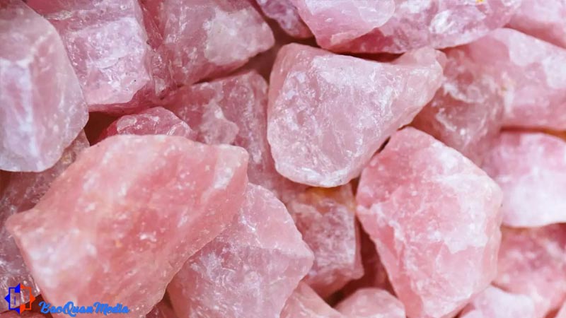 Chòm sao Kim Ngưu - Tinh thể Thạch anh hồng (Rose Quartz)